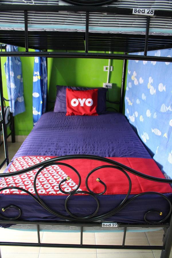 曼谷 Oyo 985 双子青年旅舍酒店 外观 照片
