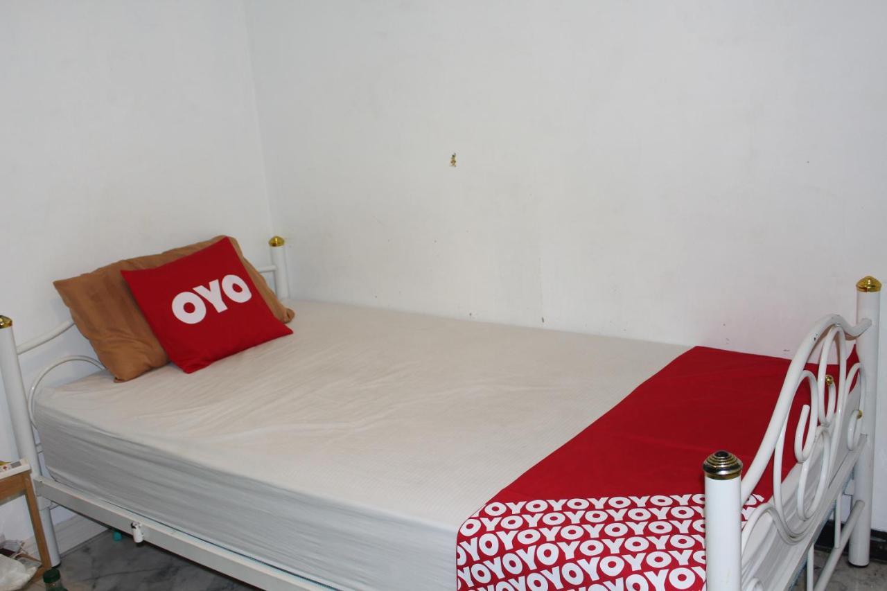 曼谷 Oyo 985 双子青年旅舍酒店 外观 照片