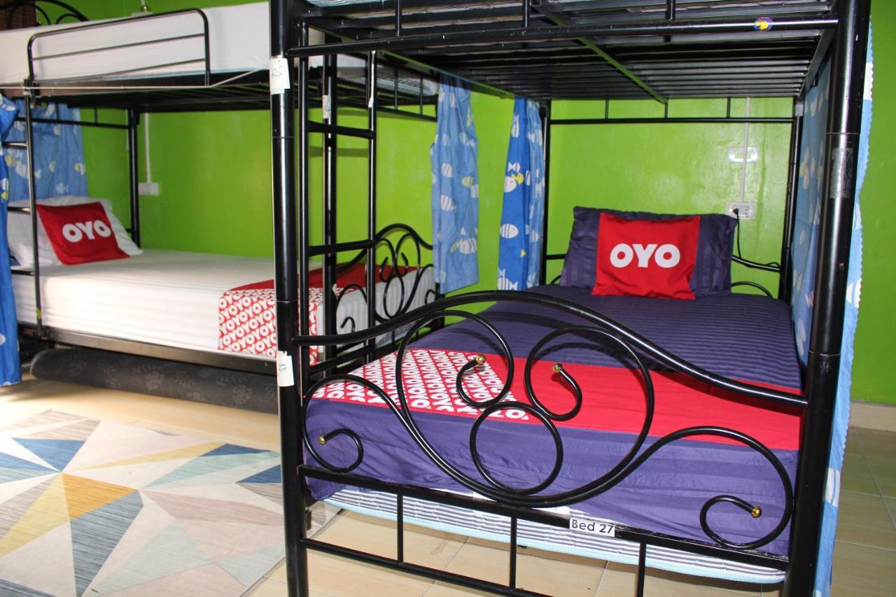 曼谷 Oyo 985 双子青年旅舍酒店 外观 照片