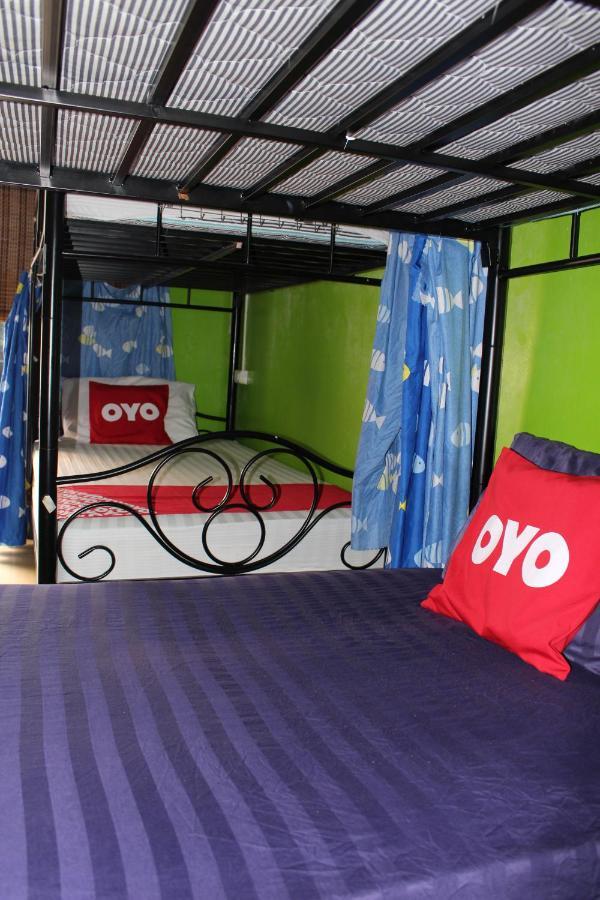 曼谷 Oyo 985 双子青年旅舍酒店 外观 照片