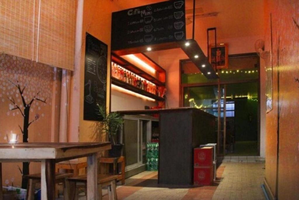 曼谷 Oyo 985 双子青年旅舍酒店 外观 照片